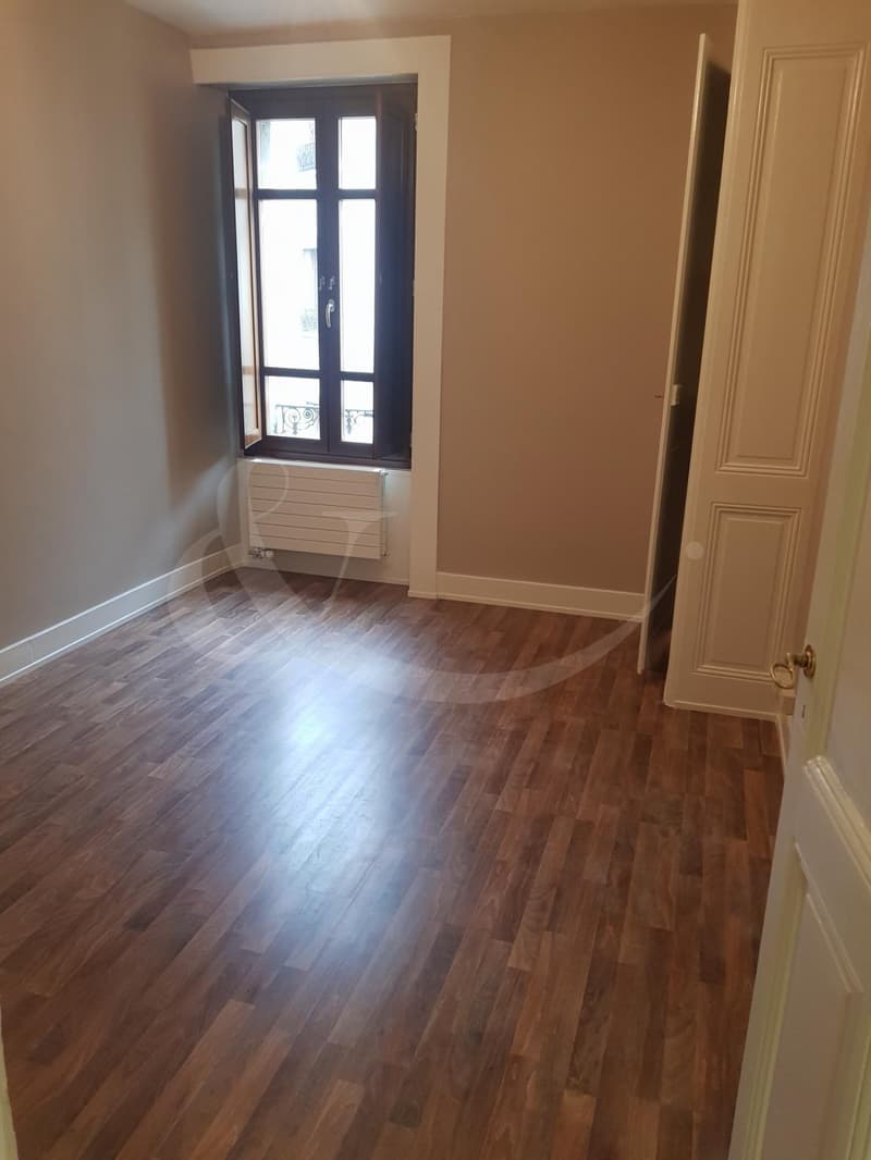 9 Rue des Eaux-Vives, 4 pièces (5)