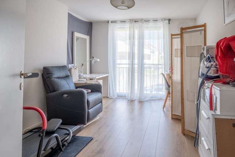 Charming Apartment in the Heart of Montherod (17)