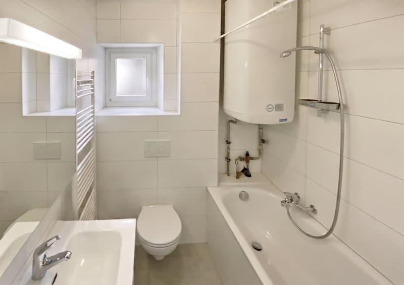 Vallorbe, Mietshaus mit 3 Wohnungen (10)