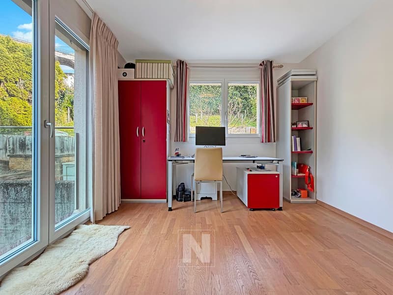 Maison mitoyenne moderne de 6 pièces à vendre à Belmont (8)