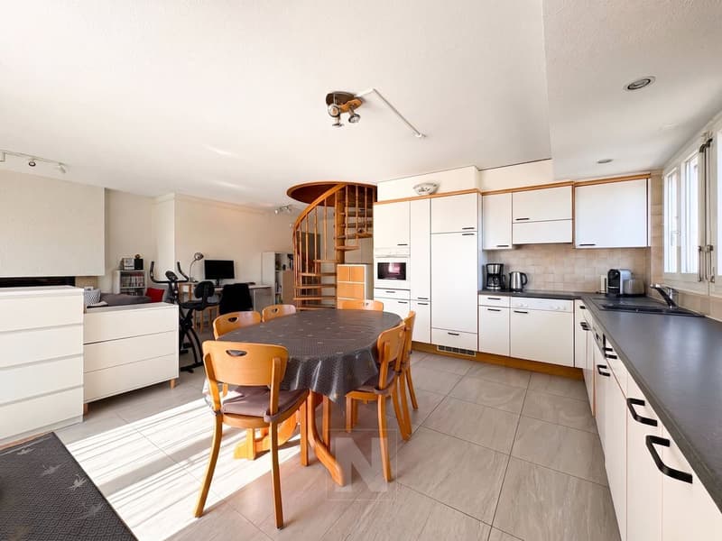 Apartment in the city center, approx. 124 m2, with a very beautiful view! (10)