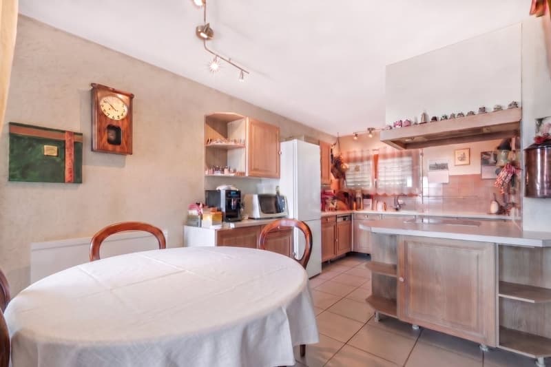 Casa semidetached in vendita con 4,5 locali ad Arzier-Le Muids - 131 m², giardino e vista aperta (6)