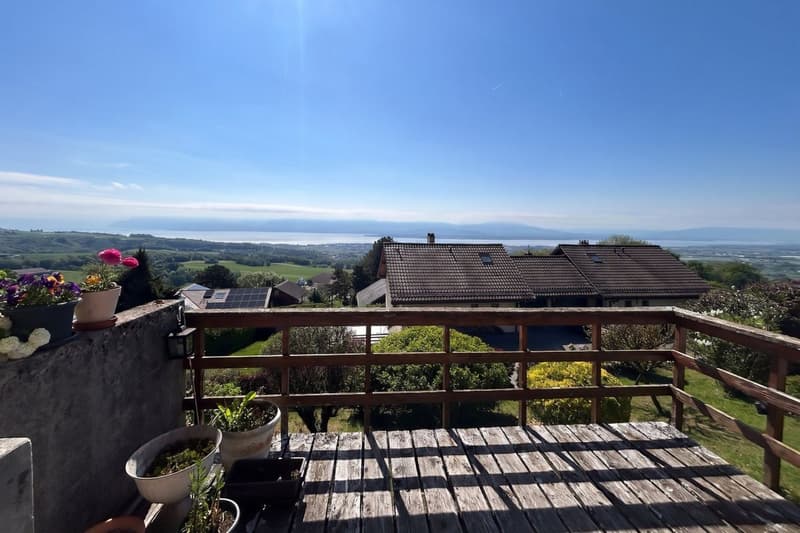 Casa semidetached in vendita con 4,5 locali ad Arzier-Le Muids - 131 m², giardino e vista aperta (2)