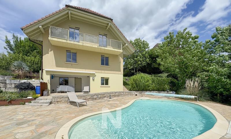 Maison individuelle de 6,5 pièces, d'environ 170m2 avec piscine (2)