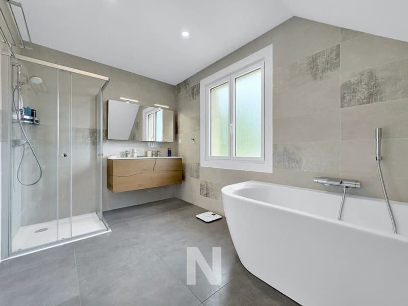 Maison individuelle de 6,5 pièces, d'environ 170m2 avec piscine (11)