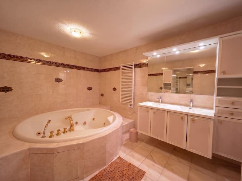 VENDU ! Maison mitoyenne à vendre de 4,5 pièces à Arzier-Le Muids - 131 m², jardin et vue dégagée (11)