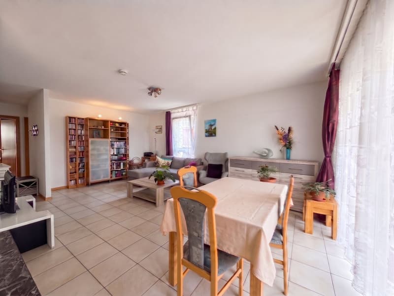 Wohnung zu verkaufen in Lausanne - 3 Zimmer 75 m² mit 2 Badezimmern, einem großen Balkon und einem Innenparkplatz (4)