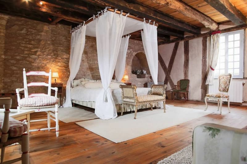 Proprietà con 20 locali a Montignac (6)