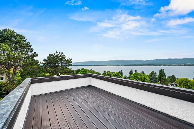 ANIÈRES - Prachtvolle Villa mit Panoramablick auf den See (24)