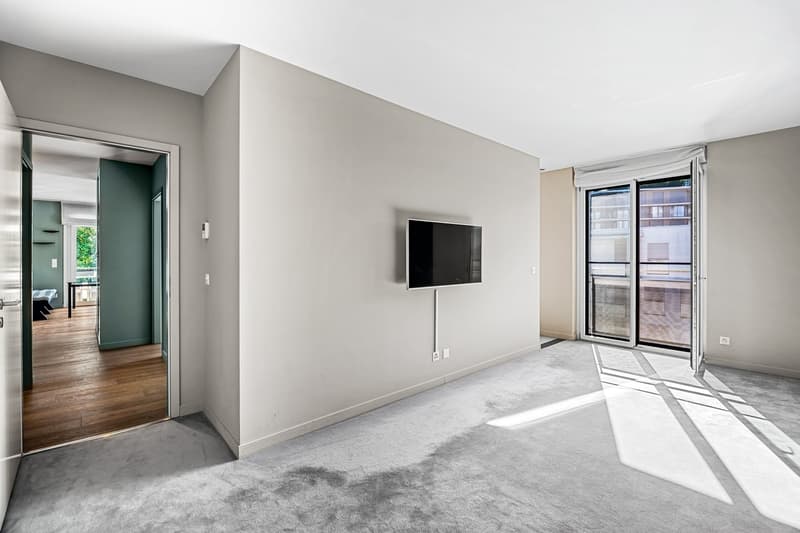 COLOGNY - Magnifique appartement dernier étage (6)