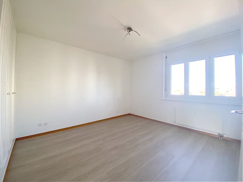 Bel appartement de 3.5 pièces avec balcon et vue imprenable à Yverdon-les-Bains (4)