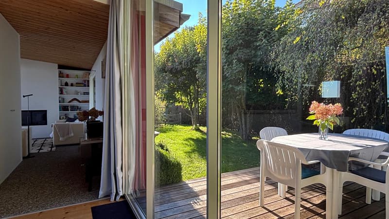 Charming semi-detached villa with furniture and view of the lake and the Alps (2)