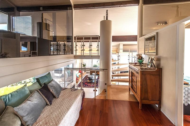 Property with magnificent views of the lake, the Alps and Mont Blanc (11)