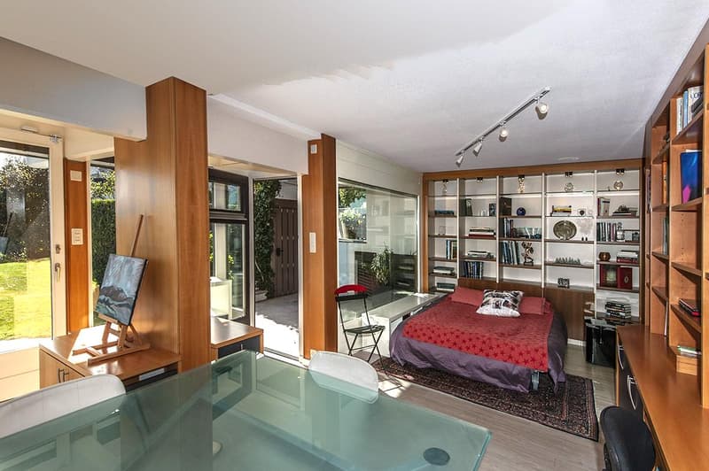 Property with magnificent views of the lake, the Alps and Mont Blanc (13)