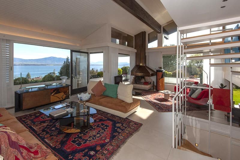 Property with magnificent views of the lake, the Alps and Mont Blanc (9)