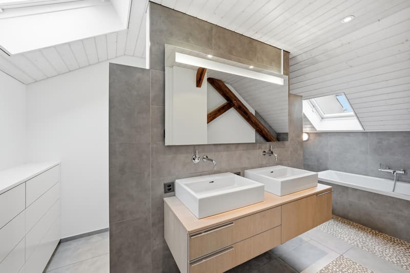 Beautiful village house with pool and garden (12)