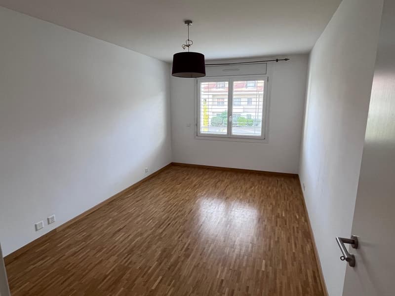 Wohnung mit 3.5 Zimmern und Balkon (5)