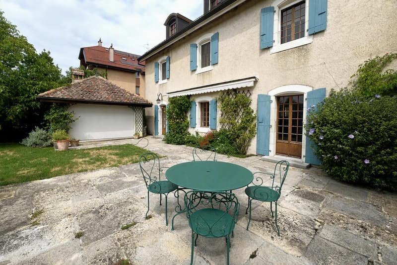 Magnifique appartement de 6.5 pièces dans maison de village, accès grand jardin privatif (1)