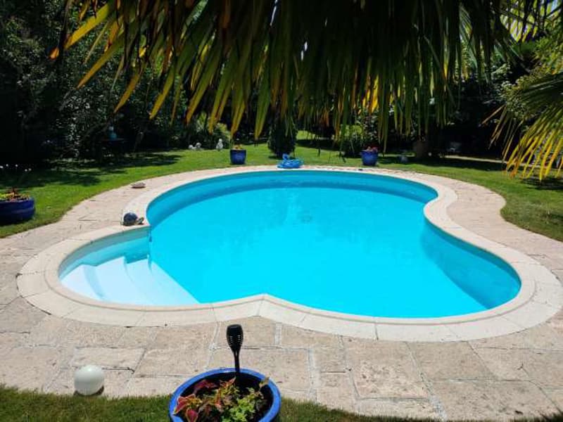 Charmante villa jumelle de 5.5 pièces avec piscine (4)