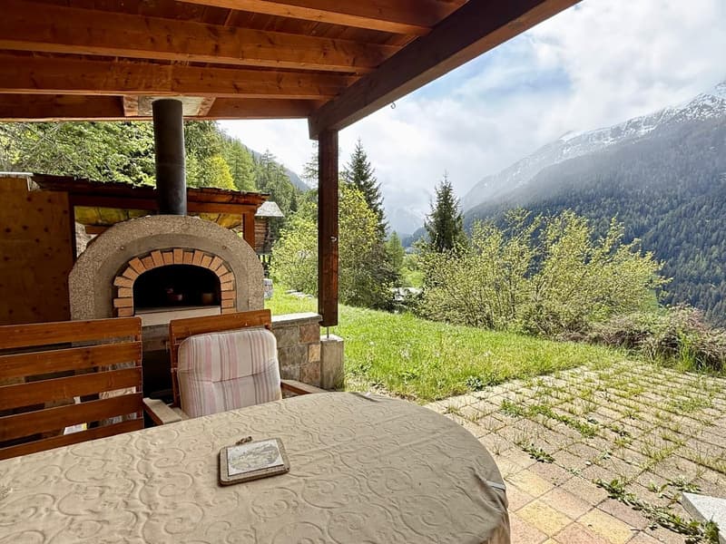Chalet de 6.5 pièces avec vue panoramique sur les montagnes à Anniviers (8)