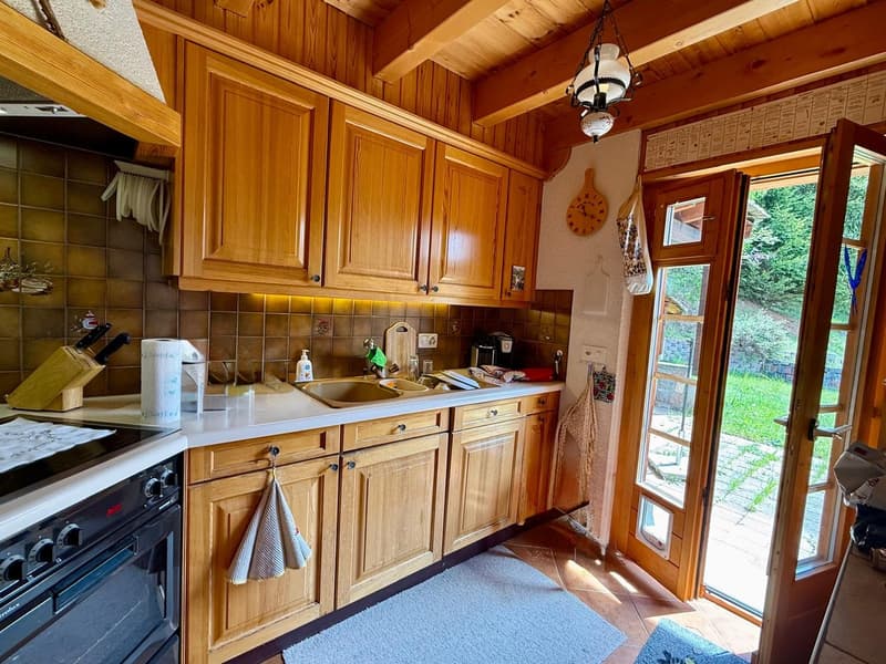 Chalet de 6.5 pièces avec vue panoramique sur les montagnes à Anniviers (2)