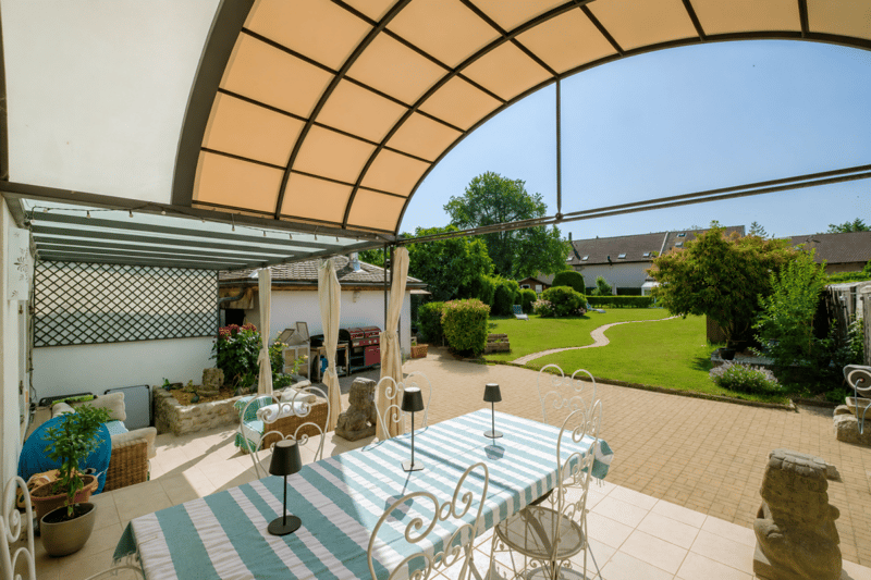 Belle Bâtisse du 16ème siècle sur parcelle de 1400 m2 (7)