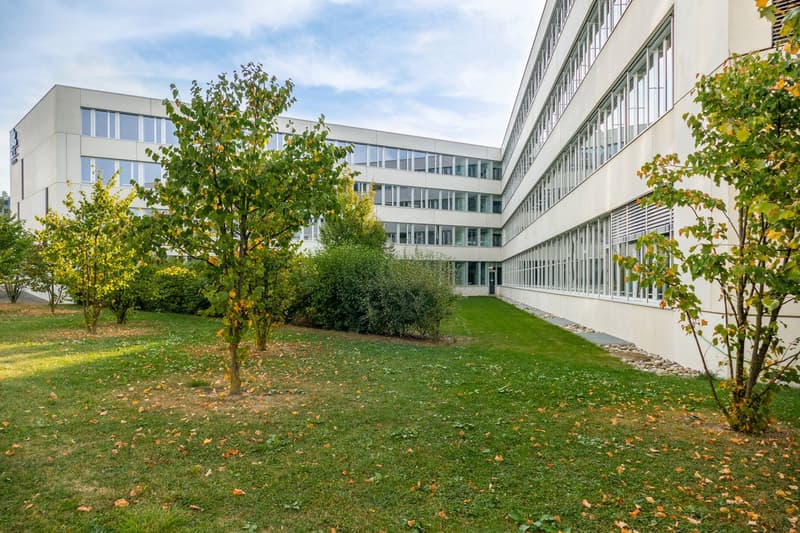 427 m2 - Magnifiques surfaces de bureaux à coté de Biopôle (1)