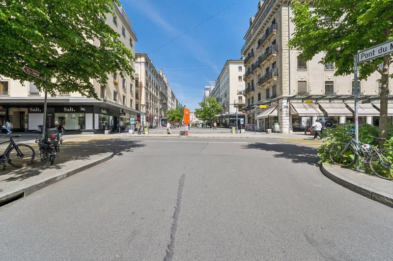 Exceptional offices of around 600 m² in the heart of Geneva (13)