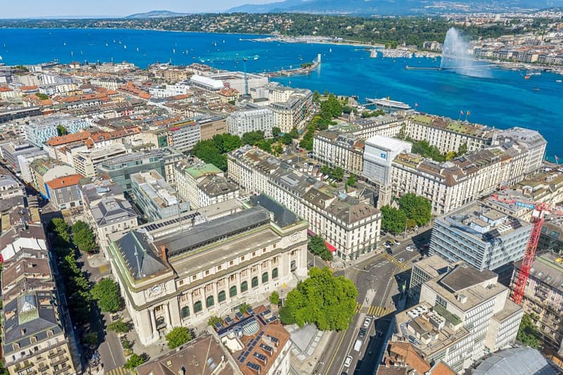 Exceptional offices of around 600 m² in the heart of Geneva (1)