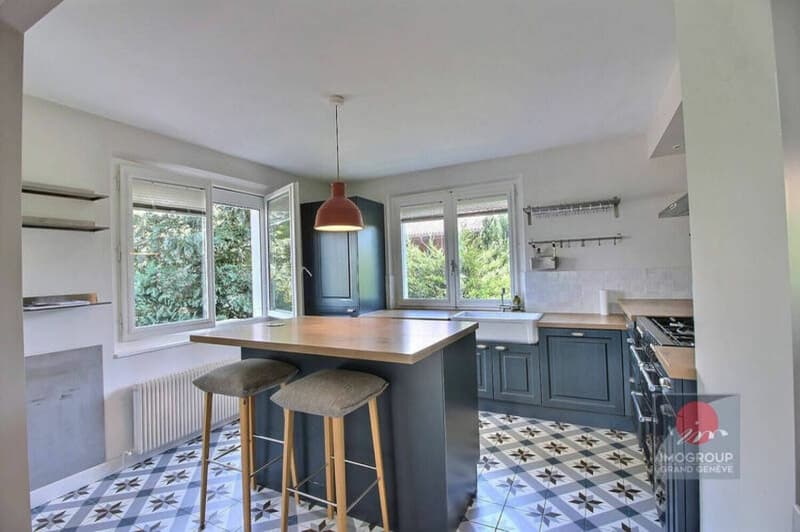 5-room house with swimming pool and positive energy technology in Chens-sur-Léman (4)