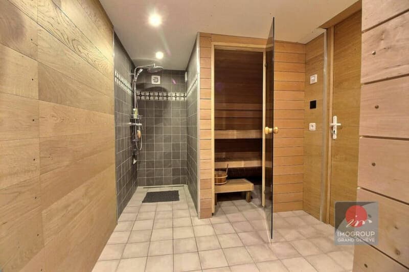 5-room house with swimming pool and positive energy technology in Chens-sur-Léman (2)