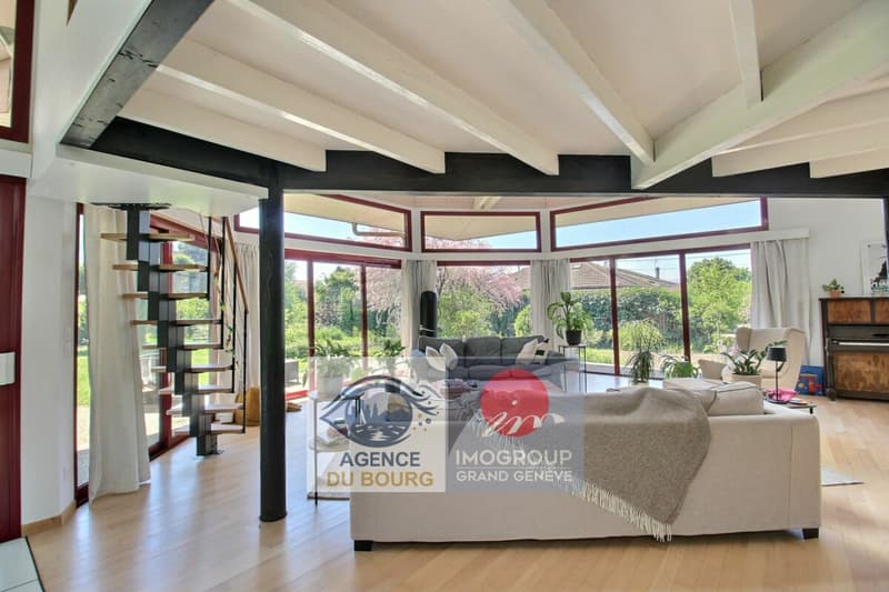 Villa d'architecte avec vue sur le Salève à 10 min de Genève (4)