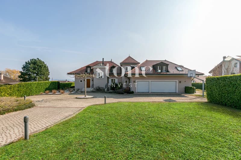 Spacious master villa with lake view and private SPA (2)