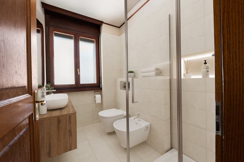 VIGANELLO, WHG. 4.5 im 5. Stock (vorletztes Geschoss) zur Renovierung mit großem Potenzial (9)