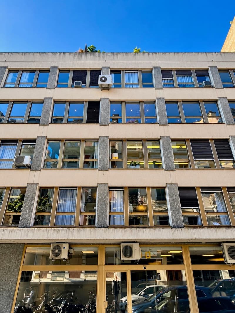 BUREAUX TRÈS BIEN SITUÉS AU CŒUR DU CENTRE-VILLE DE GENEVE (2)
