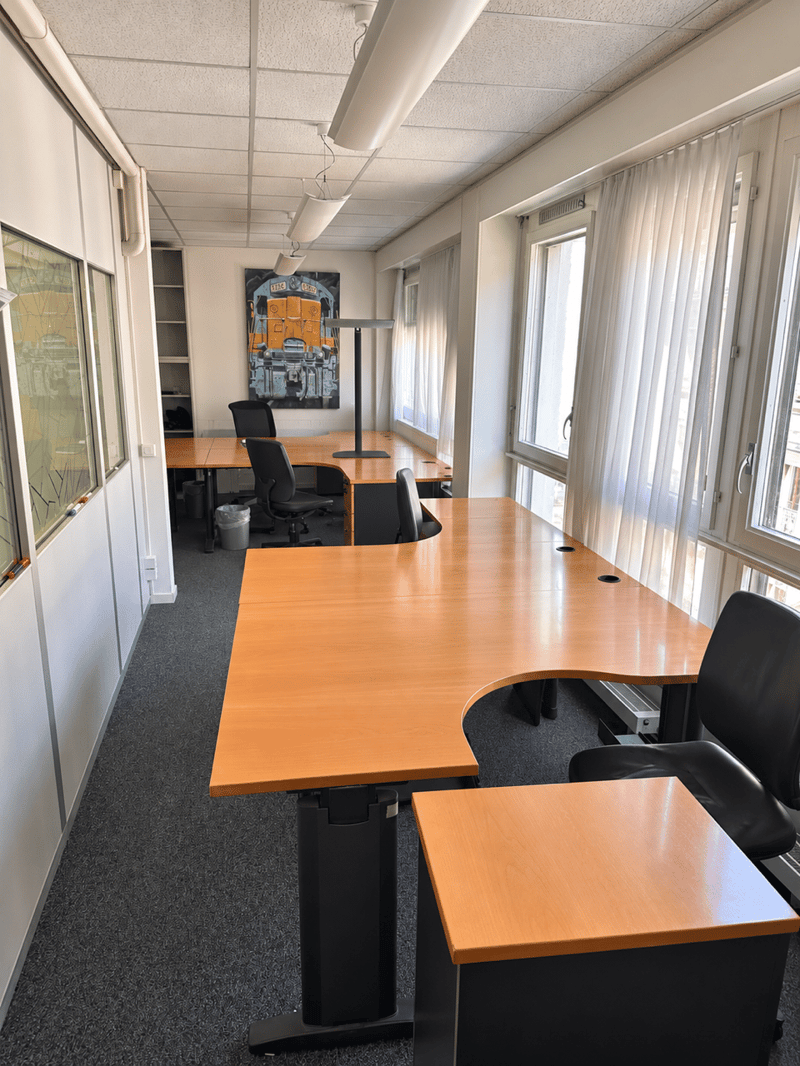 BUREAUX TRÈS BIEN SITUÉS AU CŒUR DU CENTRE-VILLE DE GENEVE (11)