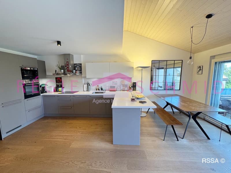 Appartement im letzten Stock mit 3 Zimmern in Gingins (3)