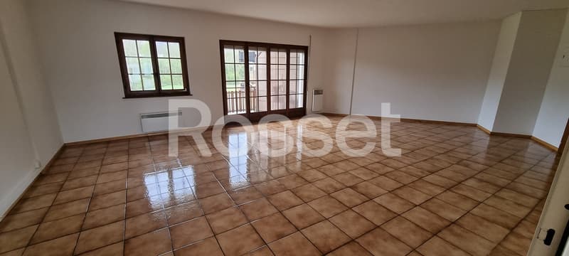 Ampia superficie commerciale di 70m2 (3)