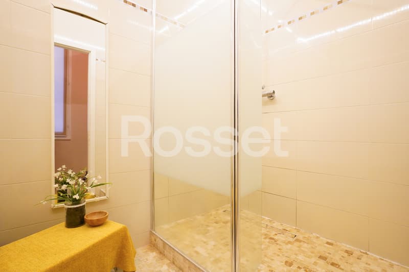 Local commercial d'env. 74 m² au 2ème étage (9)