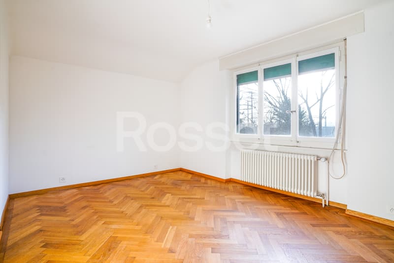 Exclusive: Individual villa with independent apartment (13)