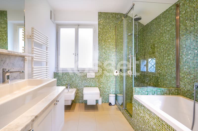 Exclusive: Individual villa with independent apartment (11)