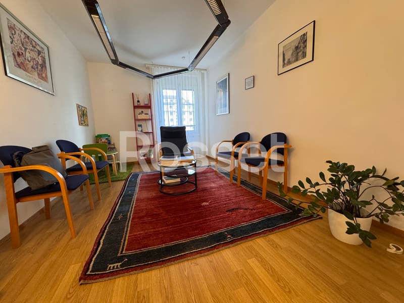 Administrative surface or 114m2 accommodation (4)