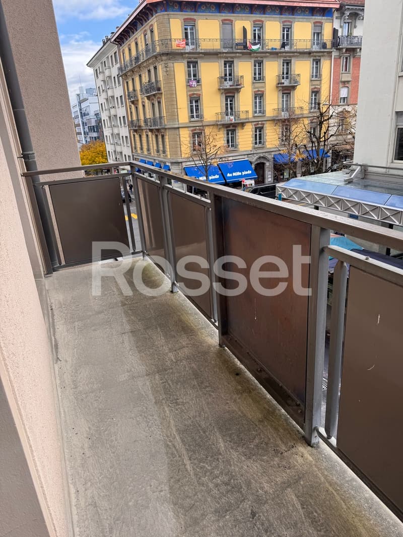 Administrative surface or 122m2 accommodation (5)
