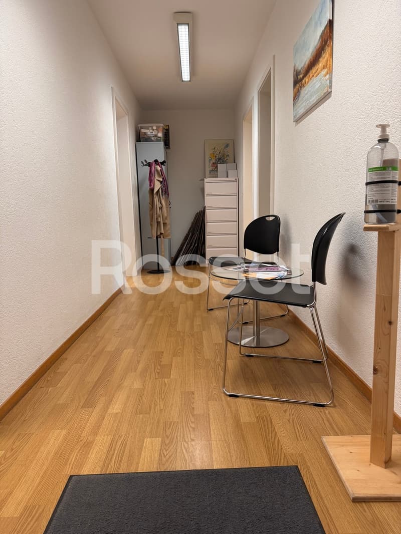 Administrative surface or 122m2 accommodation (6)