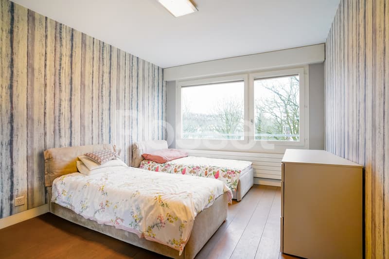 Exclusive: Beautiful 5-room apartment on a high floor (6)