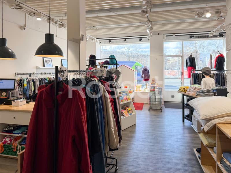 Arcade d'env. 80m² avec dépôt d'env. 30m² au sous-sol (4)