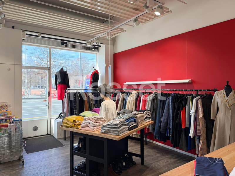 Arcade d'env. 80m² avec dépôt d'env. 30m² au sous-sol (3)