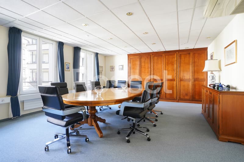 Bureaux d'env. 252m² au 3ème étage (4)