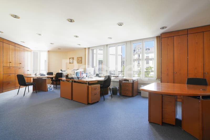 Bureaux d'env. 252m² au 3ème étage (5)