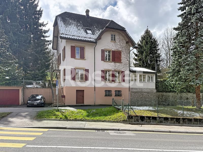 9-room house for sale (11)